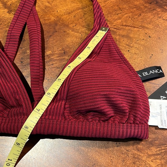NWOT $63 LA BLANCA 8 CRIMSON 8 CROSS BACK BIKINI SWIM TOP - Picture 5 of 7